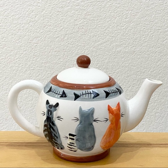 Vintage Hand painted Cat Ceramic Teapot - Picture 5 of 11